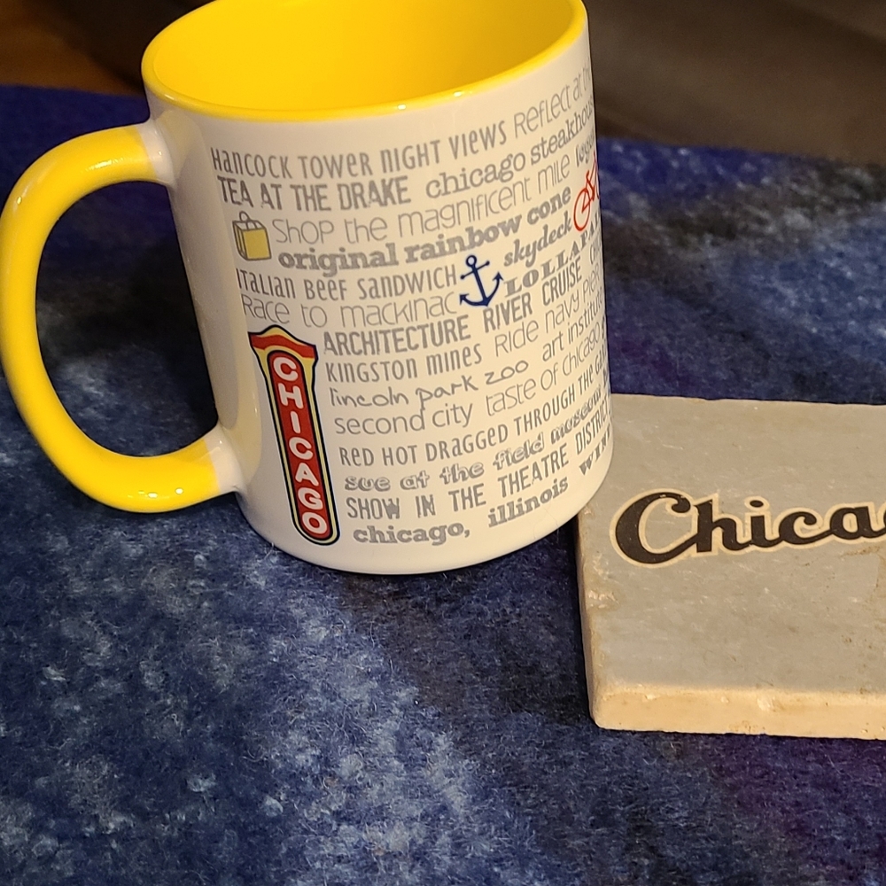 NWT CHICAGO mug and coaster set